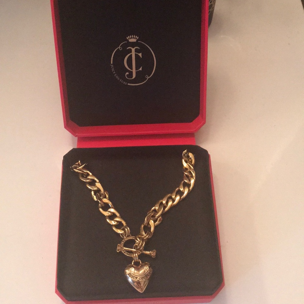 Gold juicy couture necklace